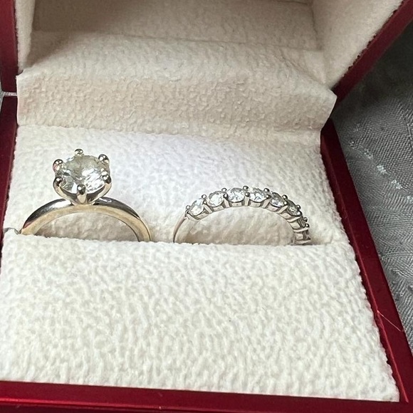 Round brilliant 1.70 carat diamond ring in 18k white gold. Ring size 5.50 - Picture 3 of 6